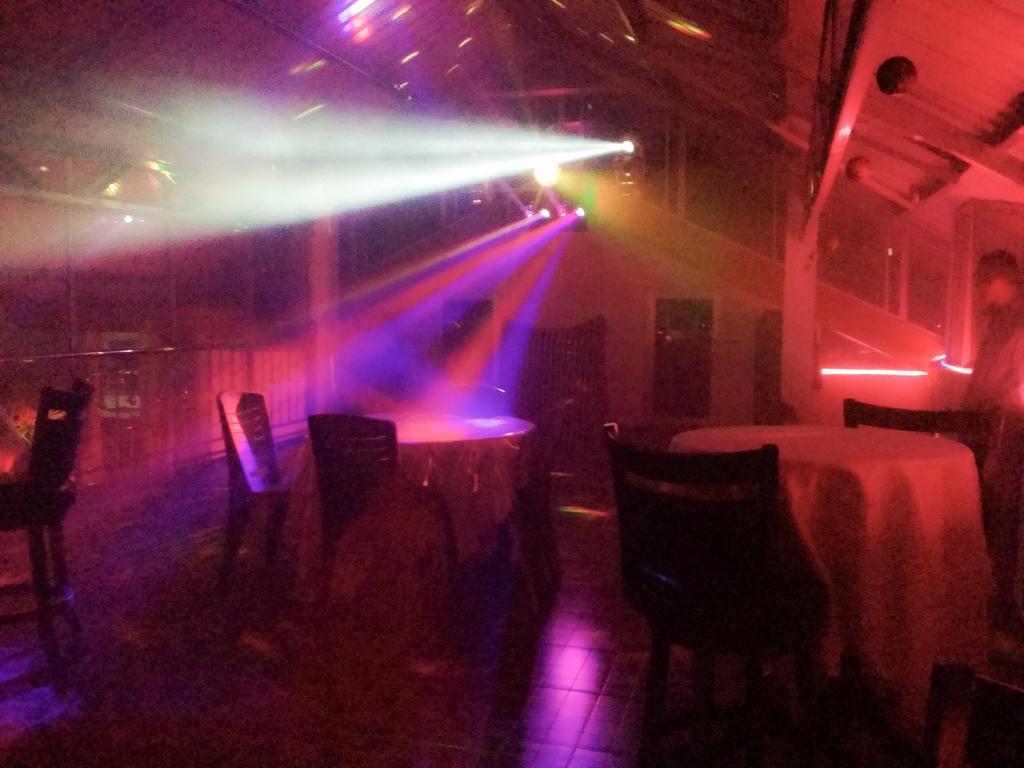 Yoho Toppass Breeze Hotel Nuwara Eliya Buitenkant foto